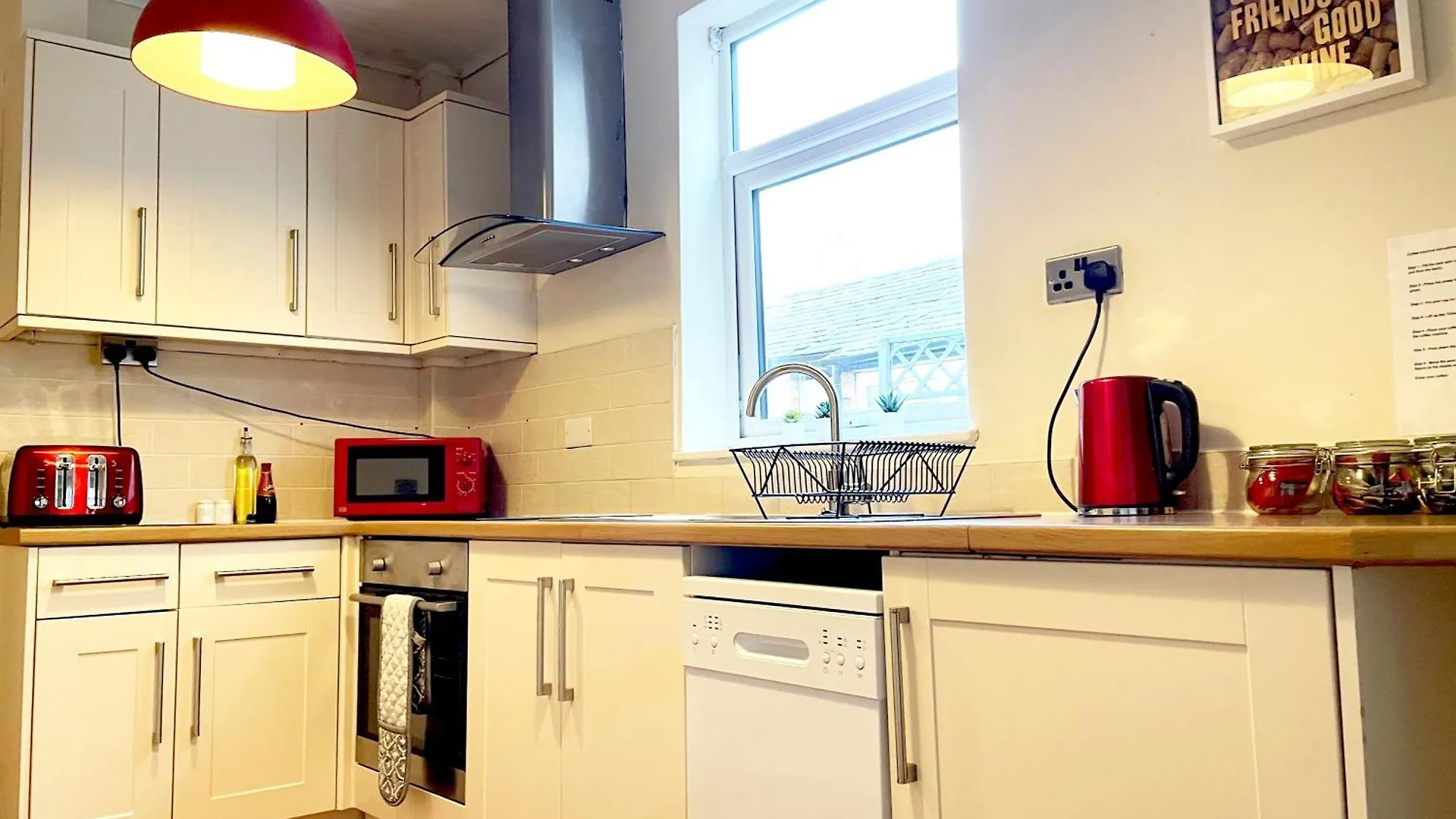 Riverside Lodge - Quaint Victorian Home By The River York 0*,