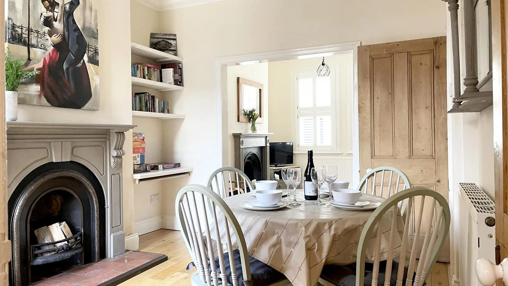 Riverside Lodge - Quaint Victorian Home By The River York
