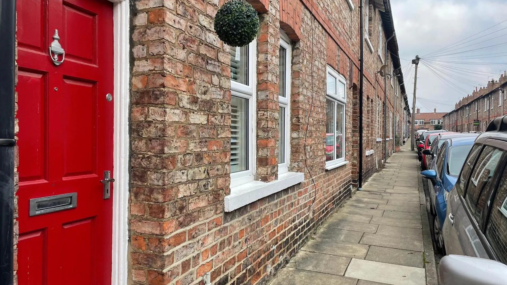 Riverside Lodge - Quaint Victorian Home By The River York